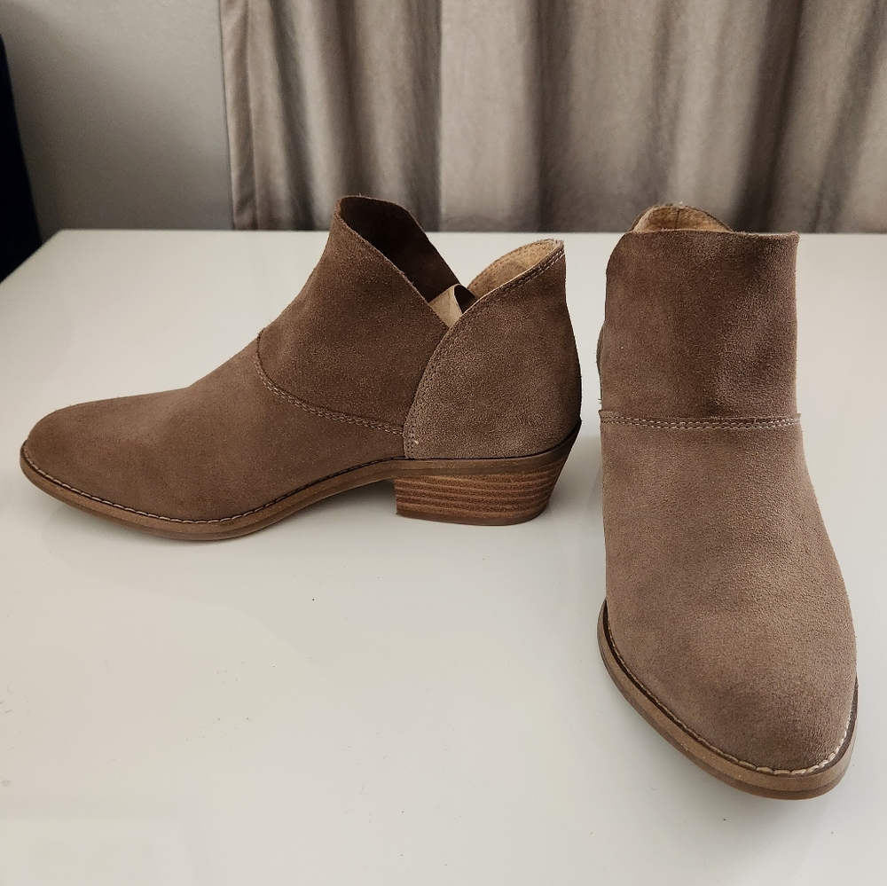 Suede boots/bootie